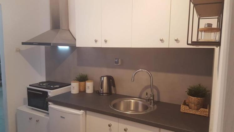 Apartment In The Heart Of The City 5 Lárisa Eksteriør bilde